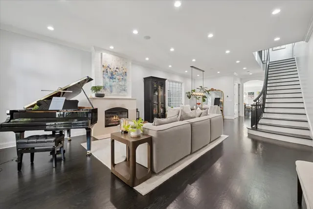 $1,899,000 | 1951 West Huron Street, Chicago, IL 60622