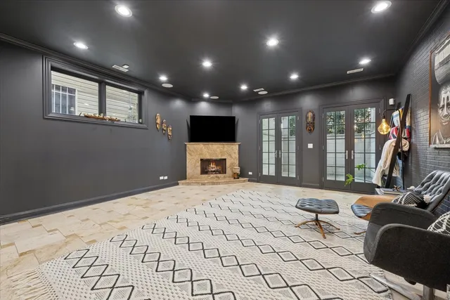 $1,899,000 | 1951 West Huron Street, Chicago, IL 60622