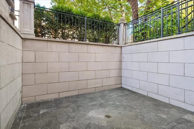 $1,899,000 | 1951 West Huron Street, Chicago, IL 60622