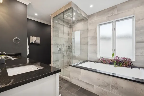$2,150,000 | 1951 West Huron Street, Chicago, IL 60622