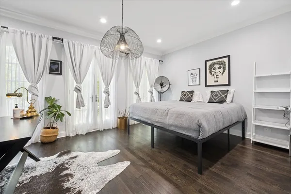 $2,150,000 | 1951 West Huron Street, Chicago, IL 60622