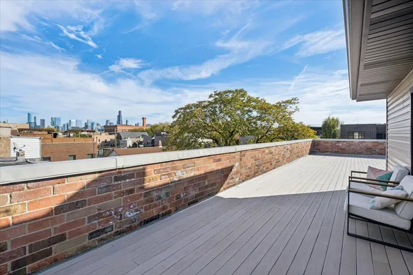 $2,150,000 | 1951 West Huron Street, Chicago, IL 60622