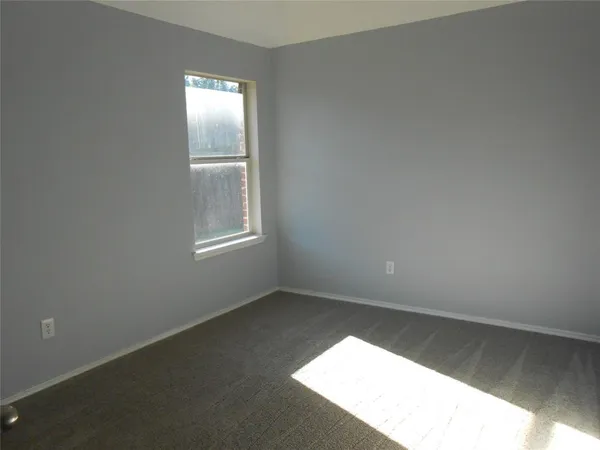 $2,200 | 492 Northbrook Avenue, Oak Point, TX 75068