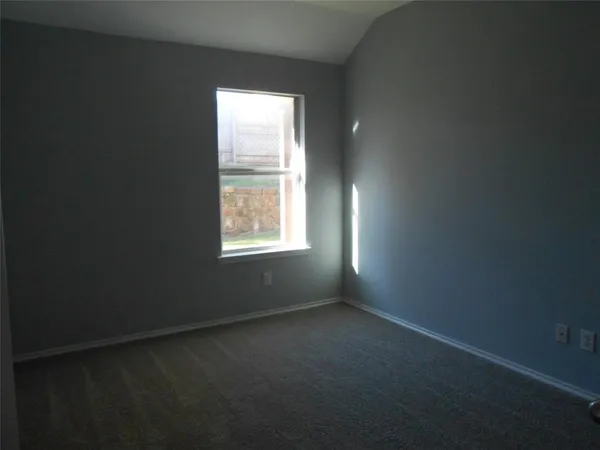$2,200 | 492 Northbrook Avenue, Oak Point, TX 75068