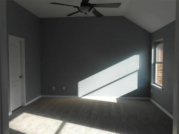 $2,200 | 492 Northbrook Avenue, Oak Point, TX 75068