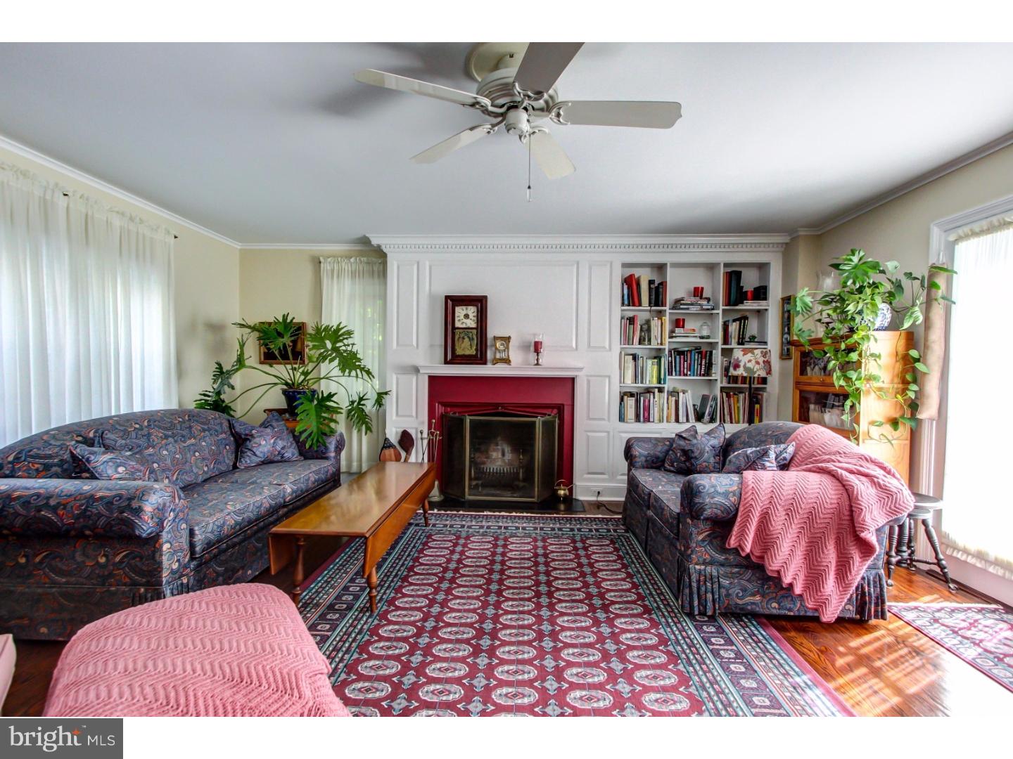 340 Grand View Road Pottstown, PA 19464 - Photo 5 of 23 Family Room