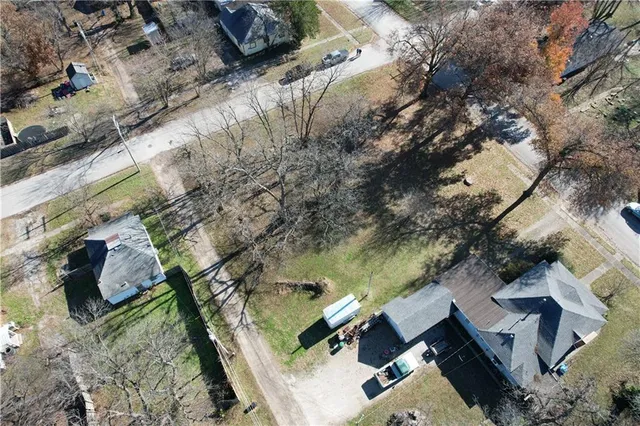 $10,000 | 1006 Illinois Street, Neodesha, KS 66757