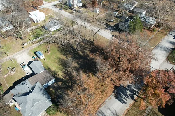 $10,000 | 1006 Illinois Street, Neodesha, KS 66757