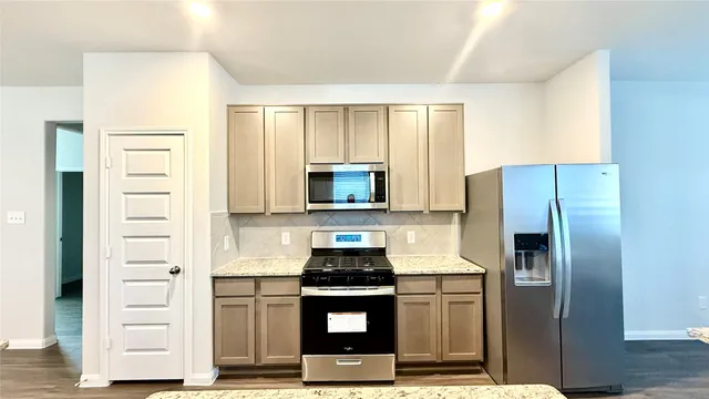 $2,490 | 2340 Mooneye Court, Conroe, TX 77384