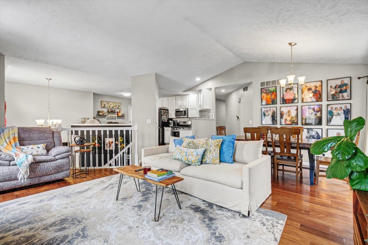 1412 Dublin Drive Normal, IL 61761 - Photo 15 of 46