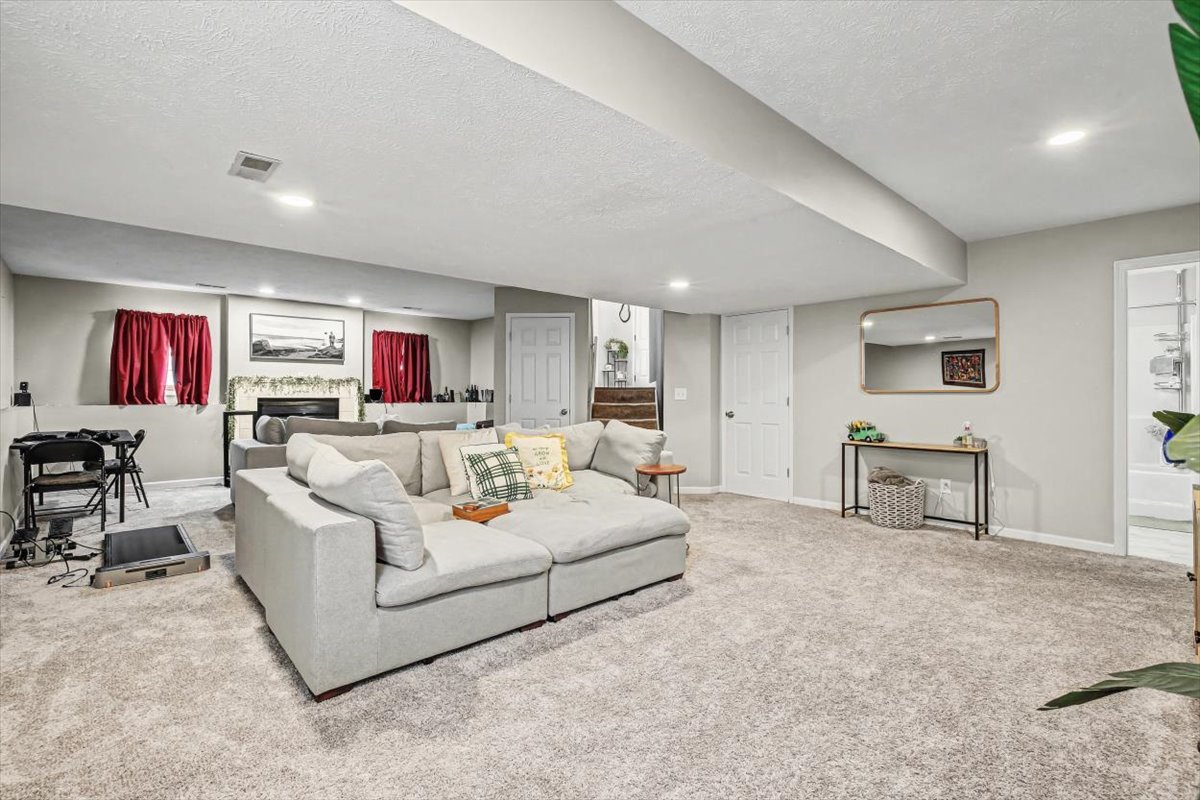 1412 Dublin Drive Normal, IL 61761 - Photo 34 of 46