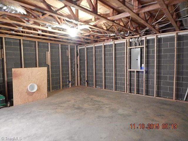1077 Slate Road King, NC 27021 - Photo 21 of 30 Tons of expansion possibilities in basement.