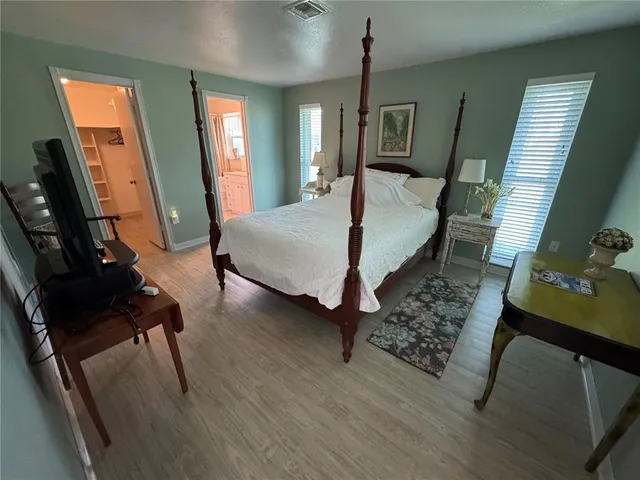 a view of a walk in closet