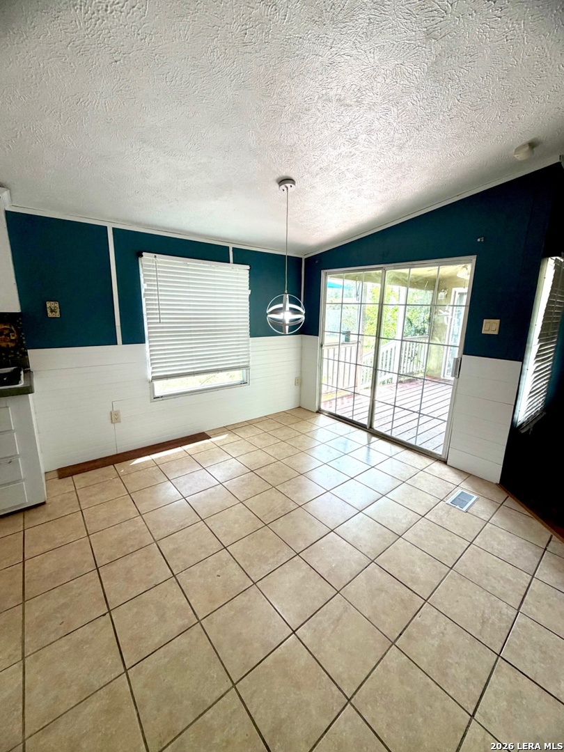 7460 Kitty Hawk Road, Unit 44 Converse, TX 78109 - Photo 5 of 15