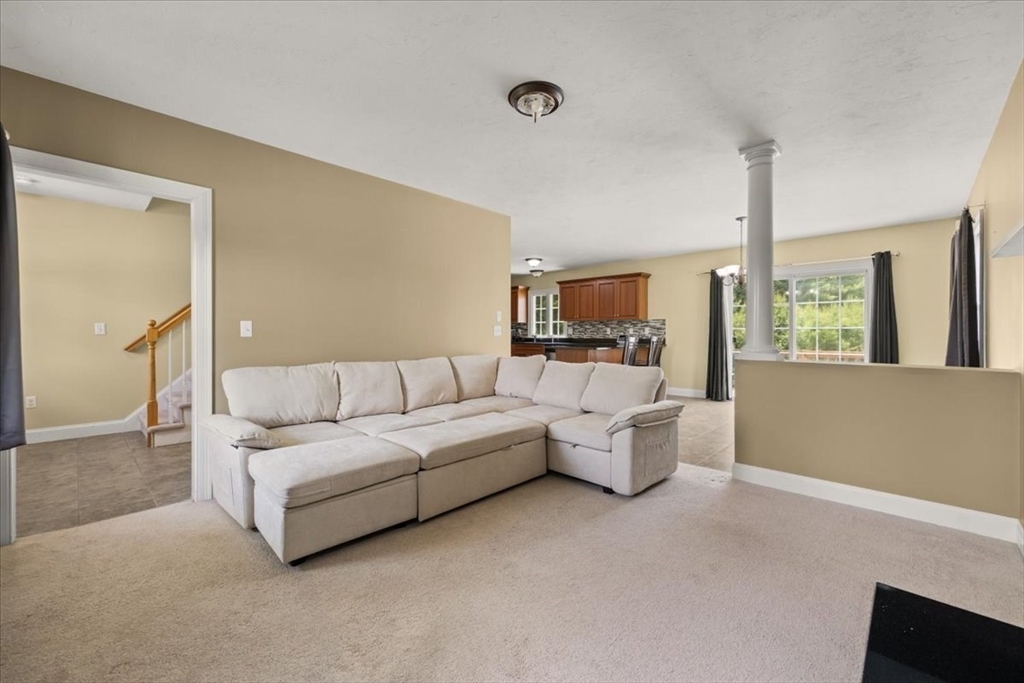 18 Bethel Way Wareham, MA 02576 - Photo 4 of 42