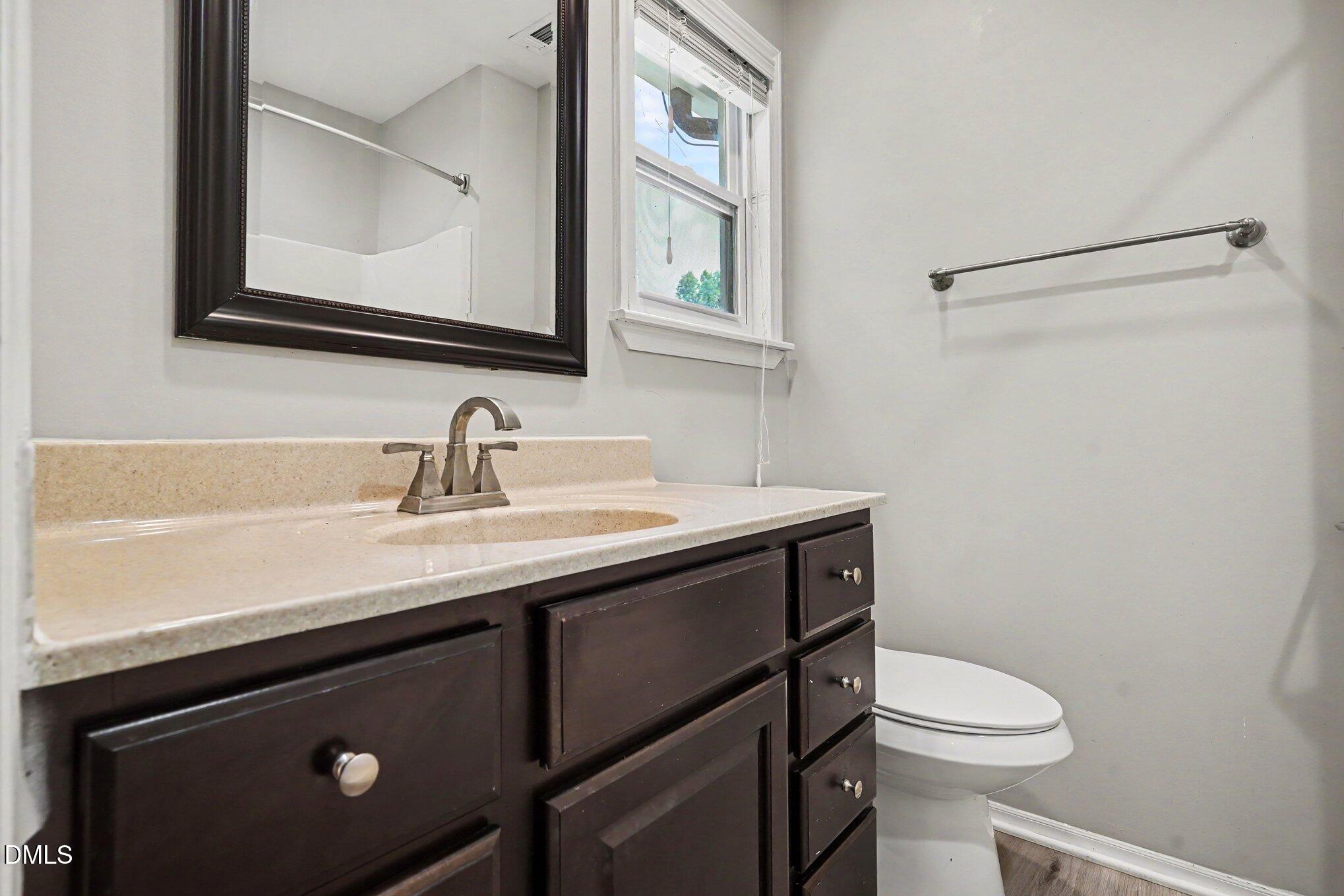 5304 Ridgeloch Place Raleigh, NC 27612 - Photo 13 of 15 012_file_1602