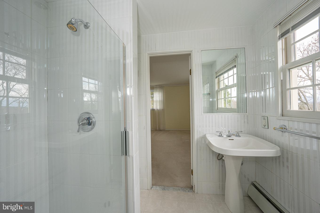 315 Saybrook Road Villanova, PA 19085 - Photo 47 of 79 Jack & Jill Bathroom