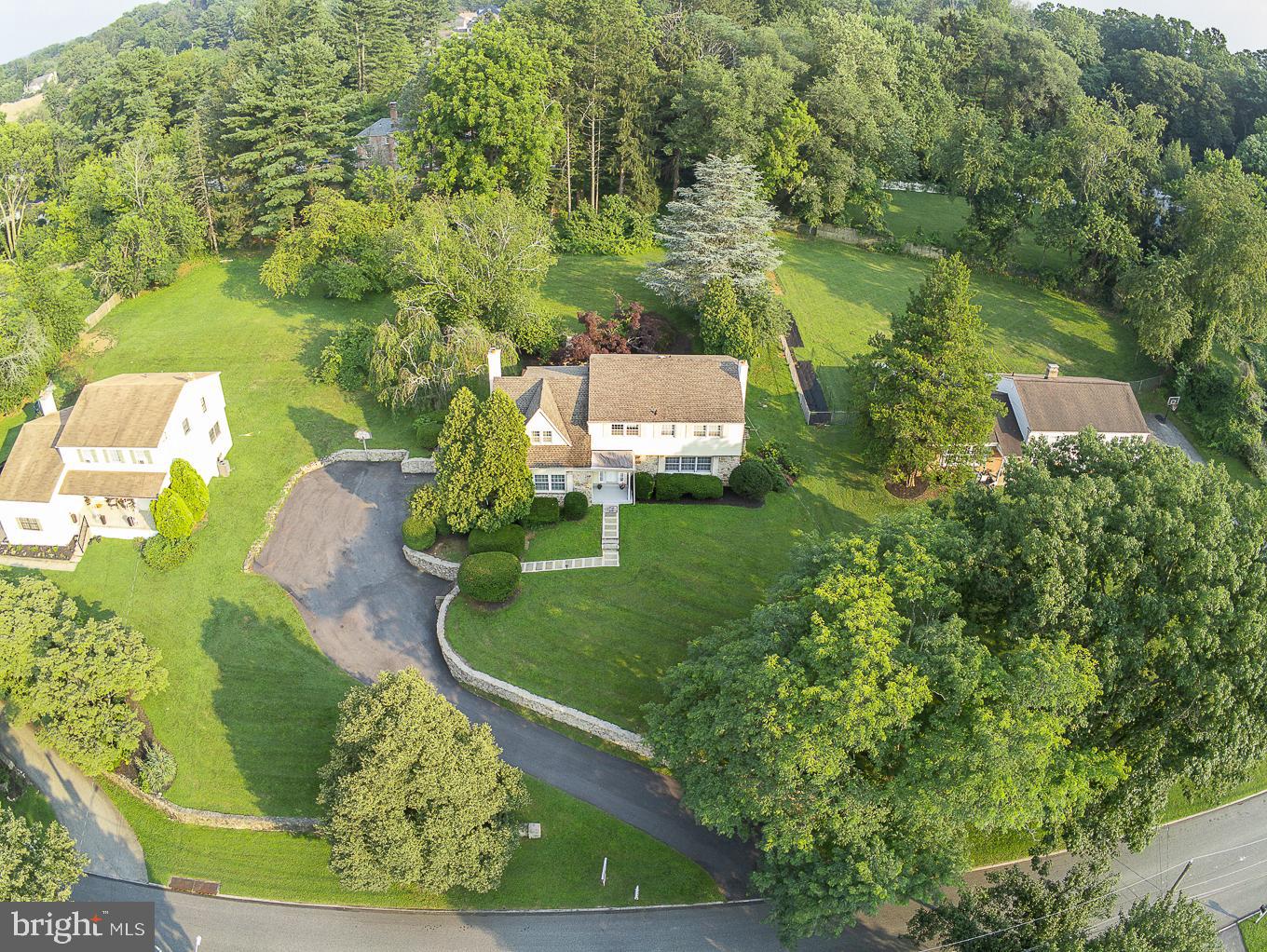 315 Saybrook Road Villanova, PA 19085 - Photo 77 of 79 Bird's-Eye View (Front)