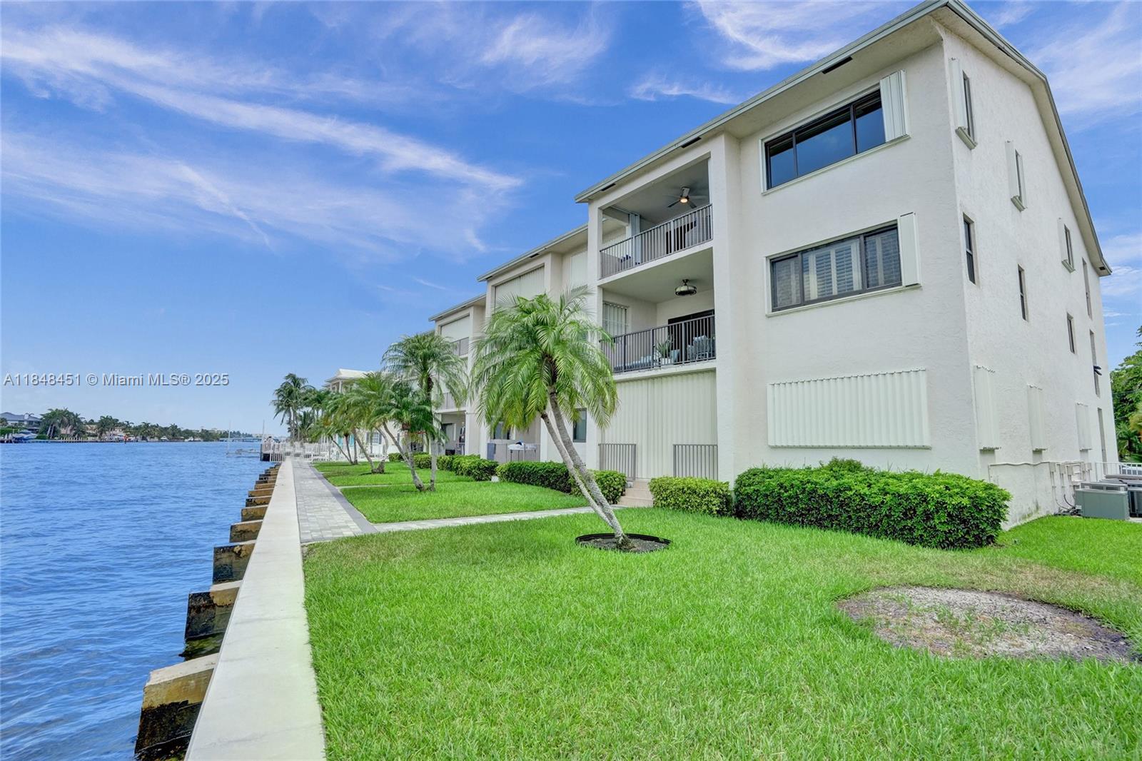 1101 South Riverside Drive, Unit 301 Pompano Beach, FL 33062 - Photo 31 of 40 a view of a back yard of the house