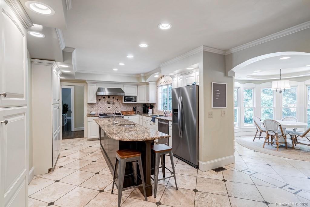 5200 Hillingdon Road Charlotte, NC 28226 - Photo 14 of 41