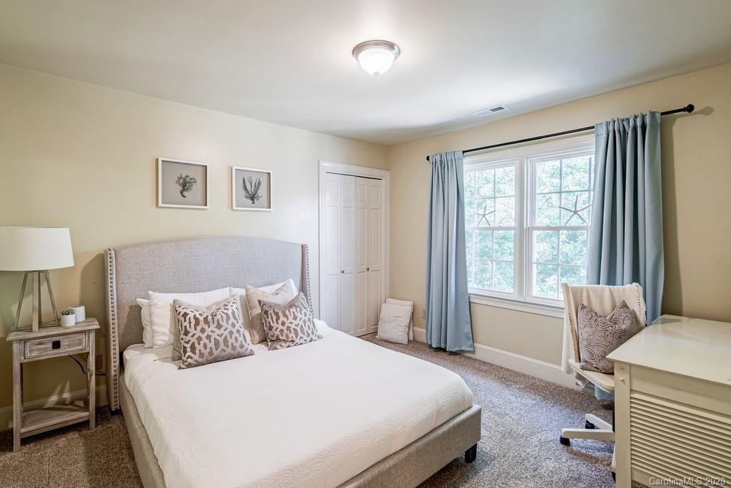 5200 Hillingdon Road Charlotte, NC 28226 - Photo 24 of 41
