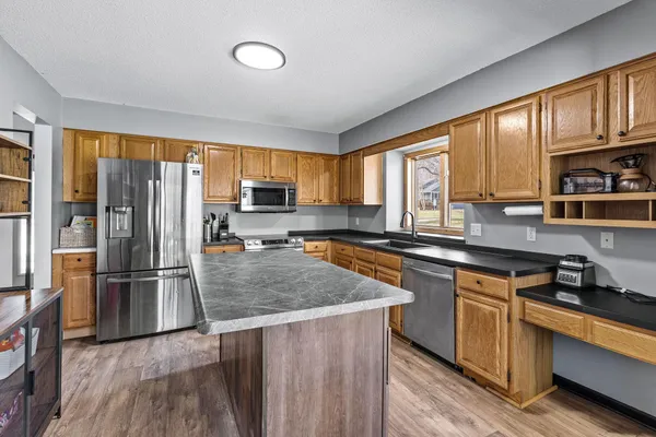 $420,000 | 16408 Griffon Trail, Lakeville, MN 55044