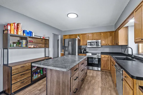 $420,000 | 16408 Griffon Trail, Lakeville, MN 55044