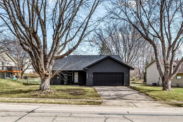 $420,000 | 16408 Griffon Trail, Lakeville, MN 55044