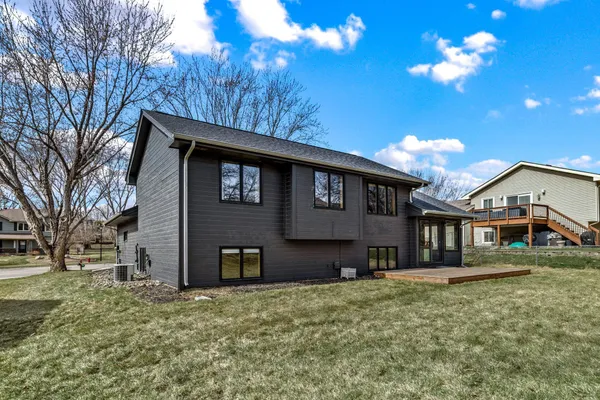 $420,000 | 16408 Griffon Trail, Lakeville, MN 55044