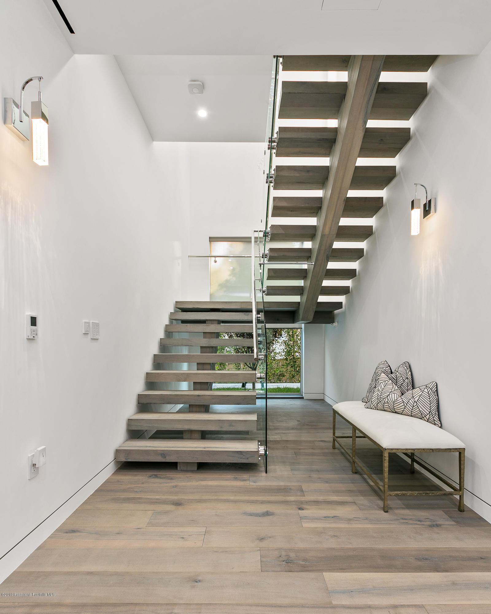 4402 Wasatch Drive La Canada Flintridge, CA 91011 - Photo 28 of 62 a view of entryway and hall with wooden floor