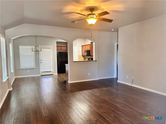 $1,825 | 417 Capistrano Drive, San Marcos, TX 78666