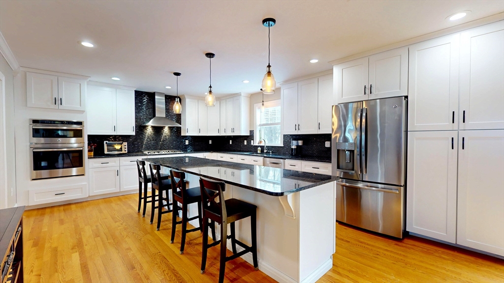 156 North Street North Reading, MA 01864 - Photo 5 of 34