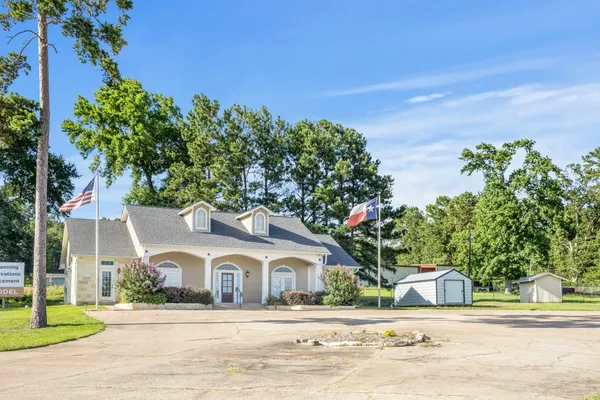 $649,000 | 140 Highway 19, Huntsville, TX 77340