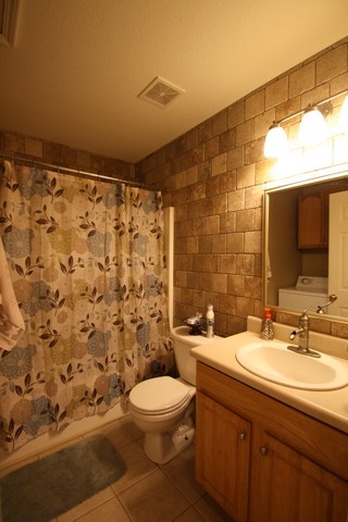 1938 Lake Cunningham Road Greer, SC 29651 - Photo 4 of 20