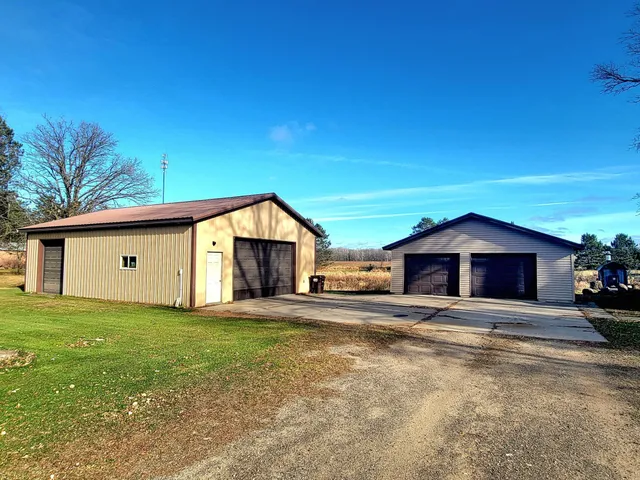 $299,900 | 39596 10th Avenue, Isle, MN 56342