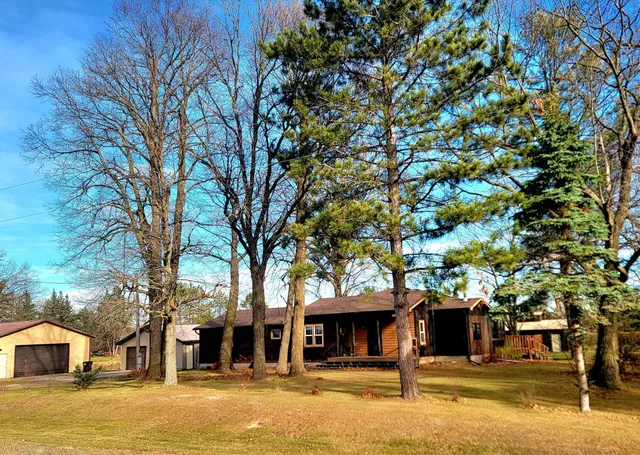 $299,900 | 39596 10th Avenue, Isle, MN 56342