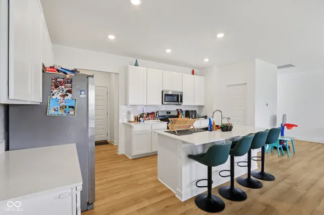 $434,999 | 7118 Estes Drive, Indianapolis, IN 46239