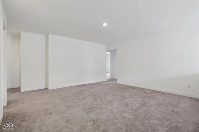 $434,999 | 7118 Estes Drive, Indianapolis, IN 46239