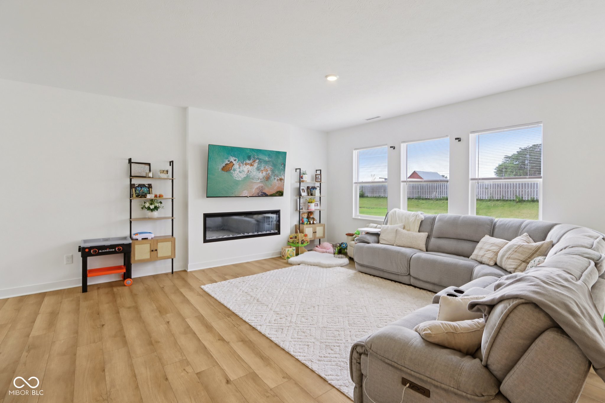 7118 Estes Drive Indianapolis, IN 46239 - Photo 9 of 47