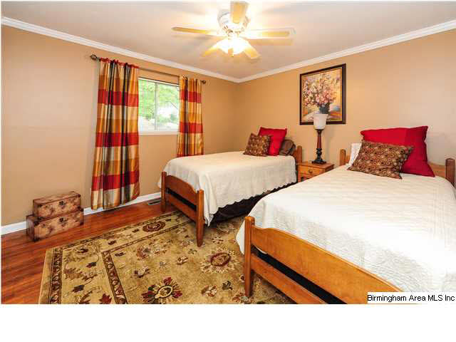 916 South Forrest Drive Birmingham, AL 35209 - Photo 15 of 24