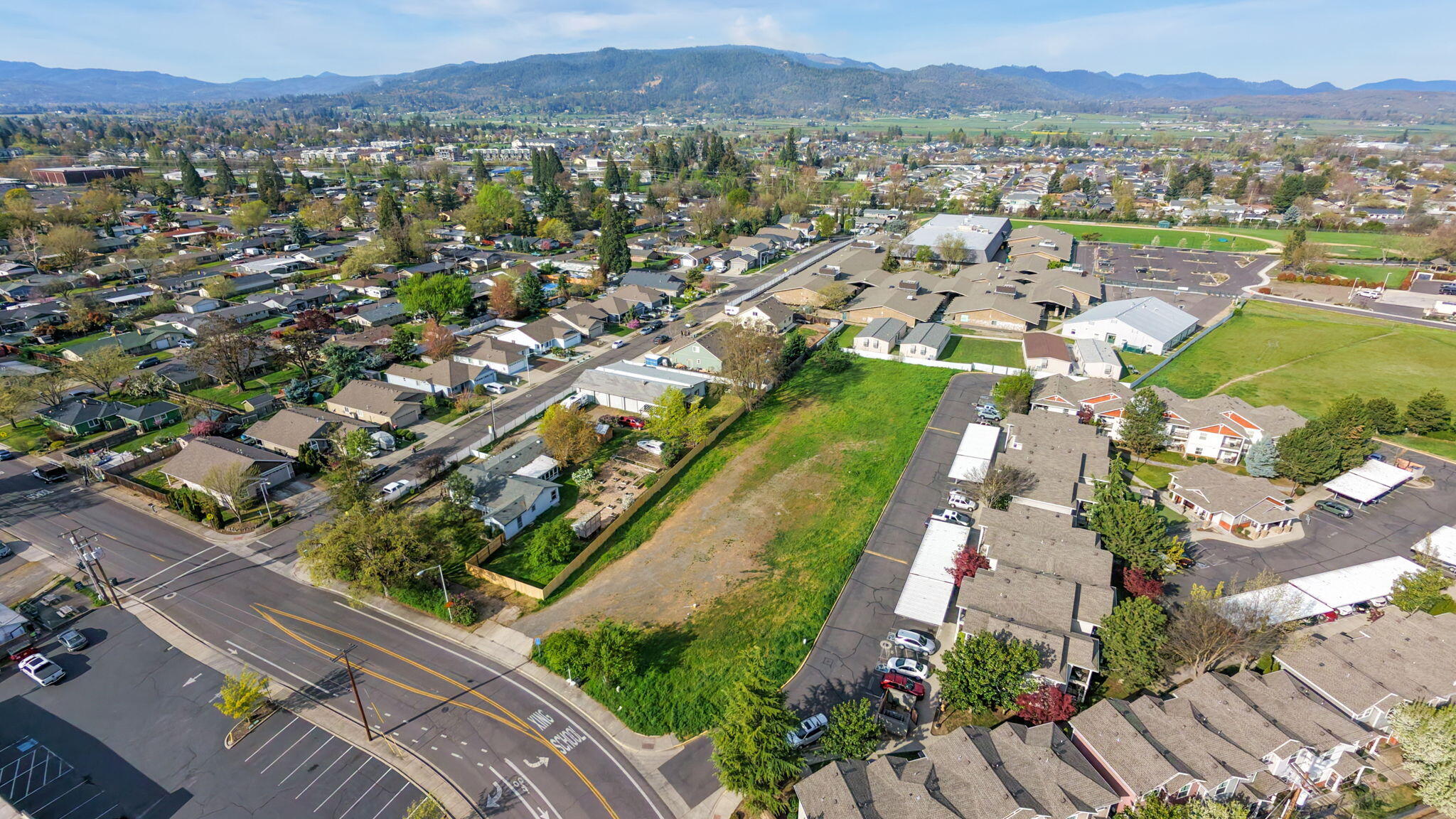 0 North 3rd Street Central Point, OR 97502 - Photo 4 of 6 TenthAndThird00004