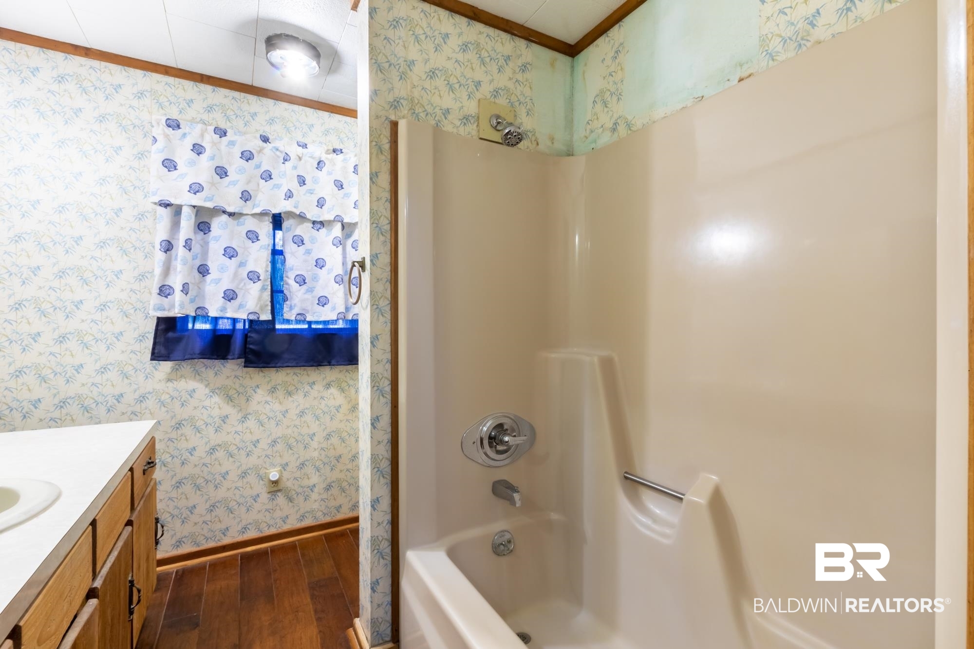 30798 Cedar Street Elberta, AL 36530 - Photo 19 of 38 Primary Bathroom