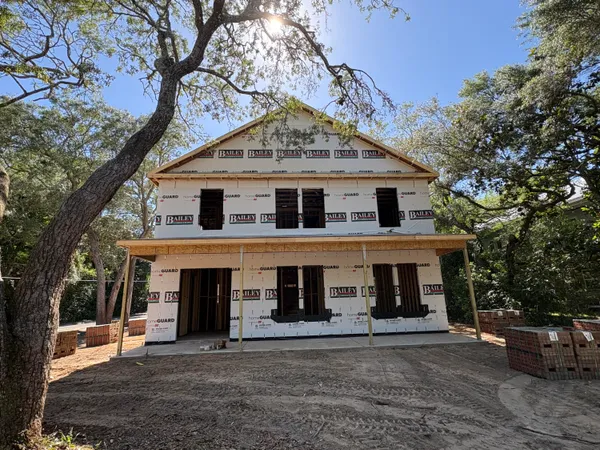 $974,900 | 241 Grandview Avenue, Valparaiso, FL 32580