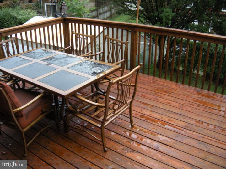 104 Rennard Terrace Philadelphia, PA 19116 - Photo 3 of 15 Deck