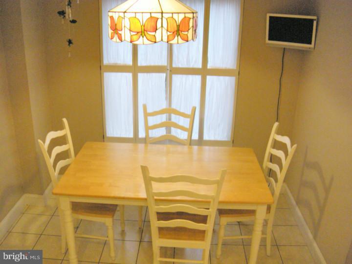 104 Rennard Terrace Philadelphia, PA 19116 - Photo 6 of 15 Breakfast Room