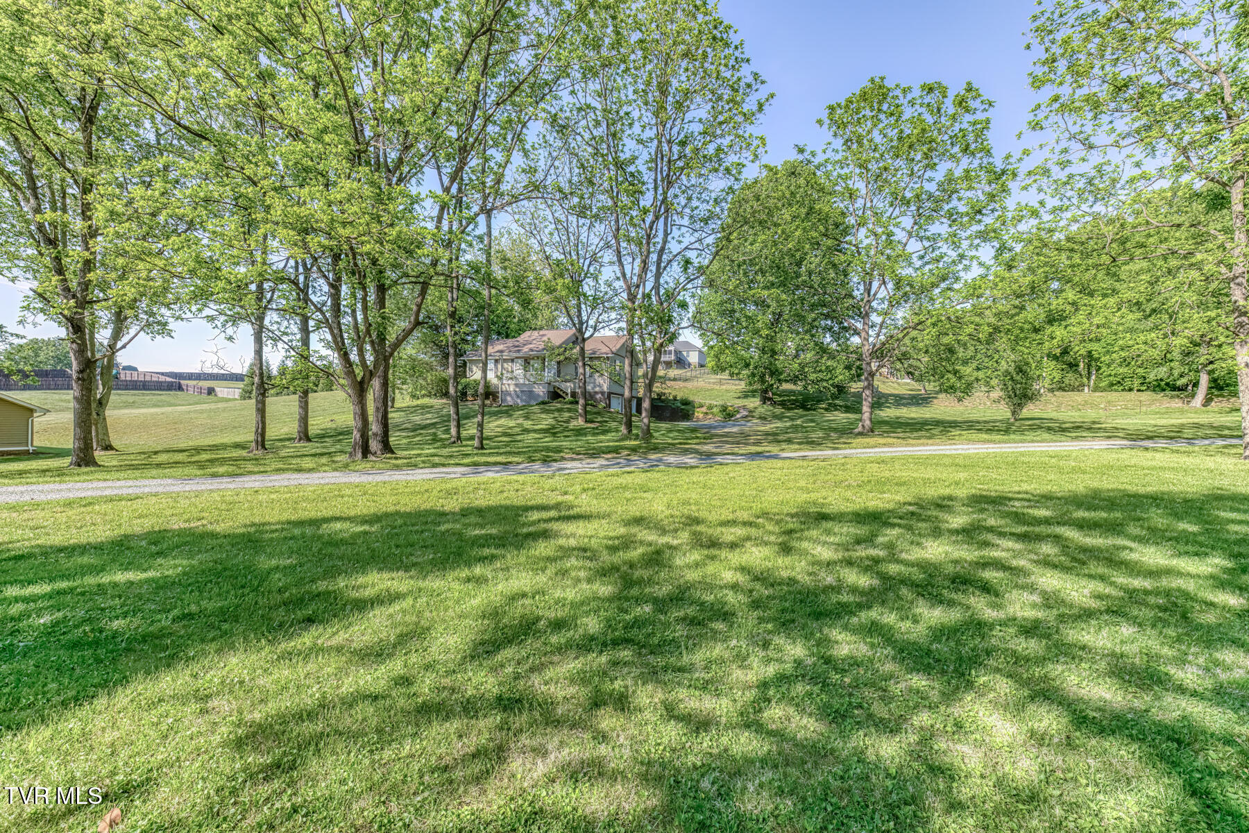 356 Poplar Ridge Road Piney Flats, TN 37686 - Photo 32 of 34 356 Poplar Ridge Rd - Rental-40