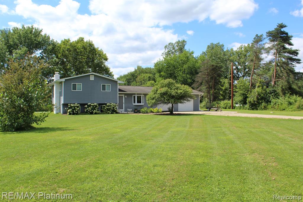 1797 Callis Road Lapeer, MI 48446 - Photo 1 of 32 Gallery Image 1