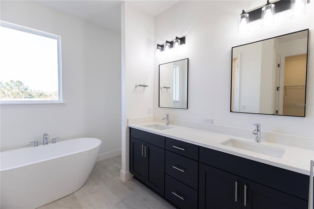 10735 Philips Landing Webster, FL 33597 - Photo 13 of 17