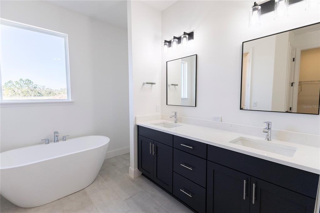 10735 Philips Landing Webster, FL 33597 - Photo 14 of 17