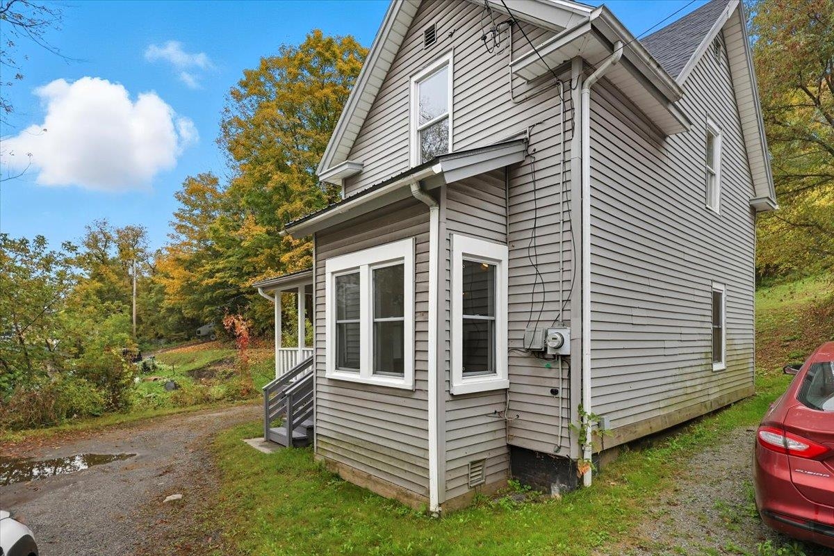 3 Aiken Street Barre, VT 05641 - Photo 3 of 36